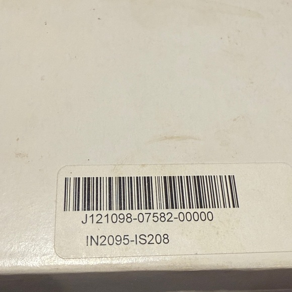 Invicta *Rare Vintage* 9882 Signature Gold Quartz Watch (With Box)(NWT) - Picture 14 of 15